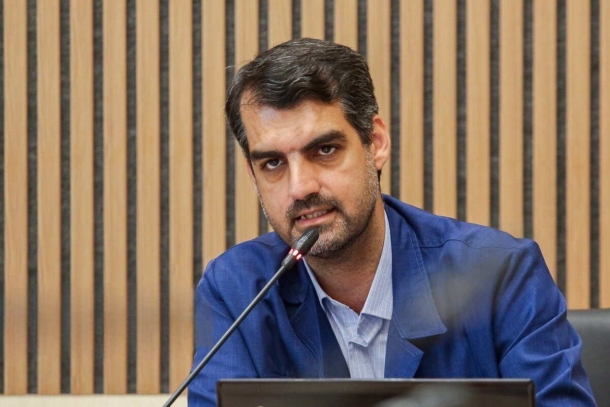 استیضاح وزیر راه با بیش از ۵۰ امضا کلید خورد/ منان رئیسی: ضعف مدیریتی، تخلفات مکرر قانونی از محورهای مهم استیضاح است