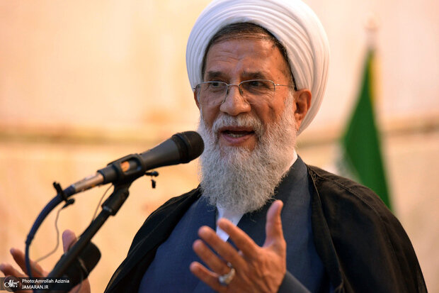 رئیس سازمان عقیدتی سیاسی ارتش: اگر بر فضای مجازی حاکم نباشیم.../ دشمن  دنبال اشغال جغرافیای مجازی است