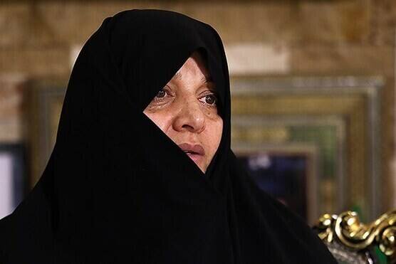 ببینید | دیدار همسر شهید تهرانی مقدم با خانواده شهید باقری ببینید | دیدار همسر شهید تهرانی مقدم با خانواده شهید باقری