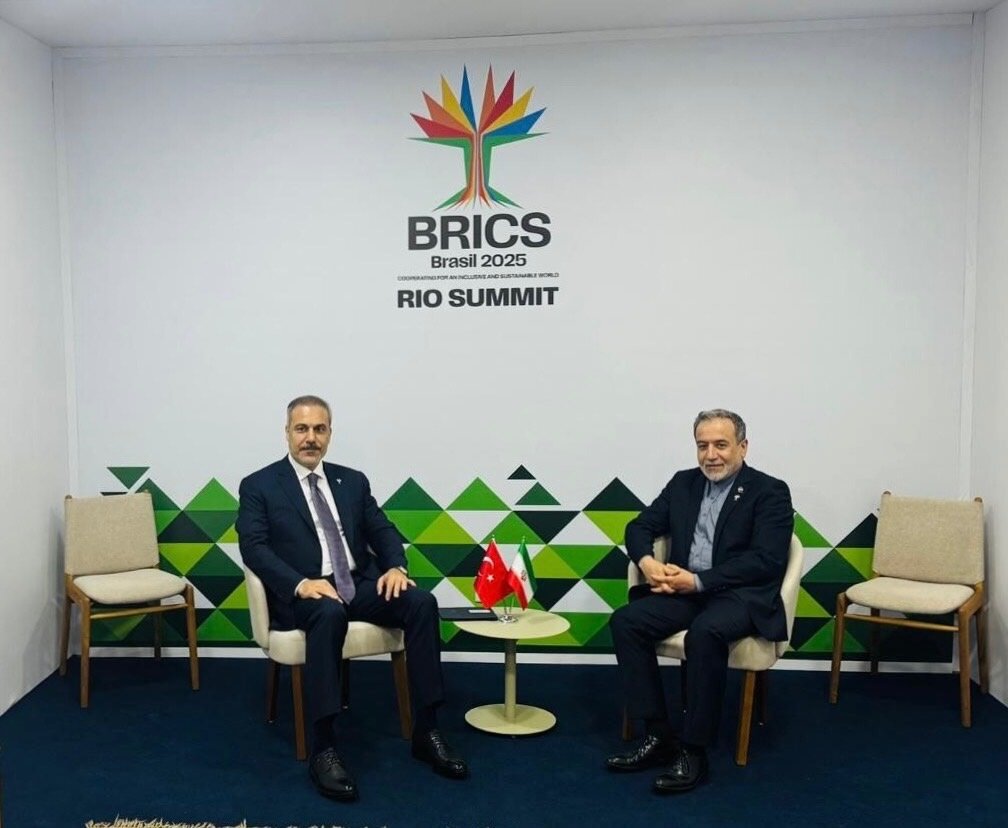 تاکید تهران و انکارا بر اقدام عاجل برای پایان نسلکشی در غزه تاکید تهران و انکارا بر اقدام عاجل برای پایان نسلکشی در غزه