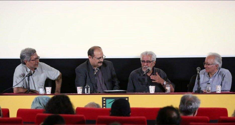 احمدرضا درویش: همه‌ ما این روزها به ایران فکر می‌کنیم