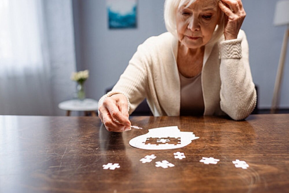 این رژیم غذایی خطر ابتلا به آلزایمر را کاهش میدهد این رژیم غذایی خطر ابتلا به آلزایمر را کاهش میدهد