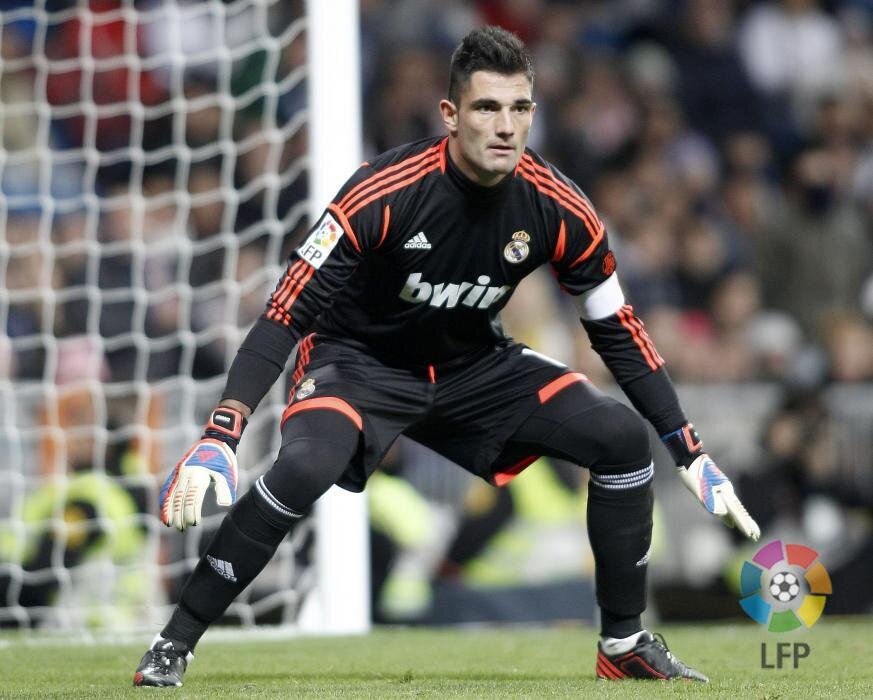 حضور دروازه بان رئال مادرید در تست پزشکی استقلال