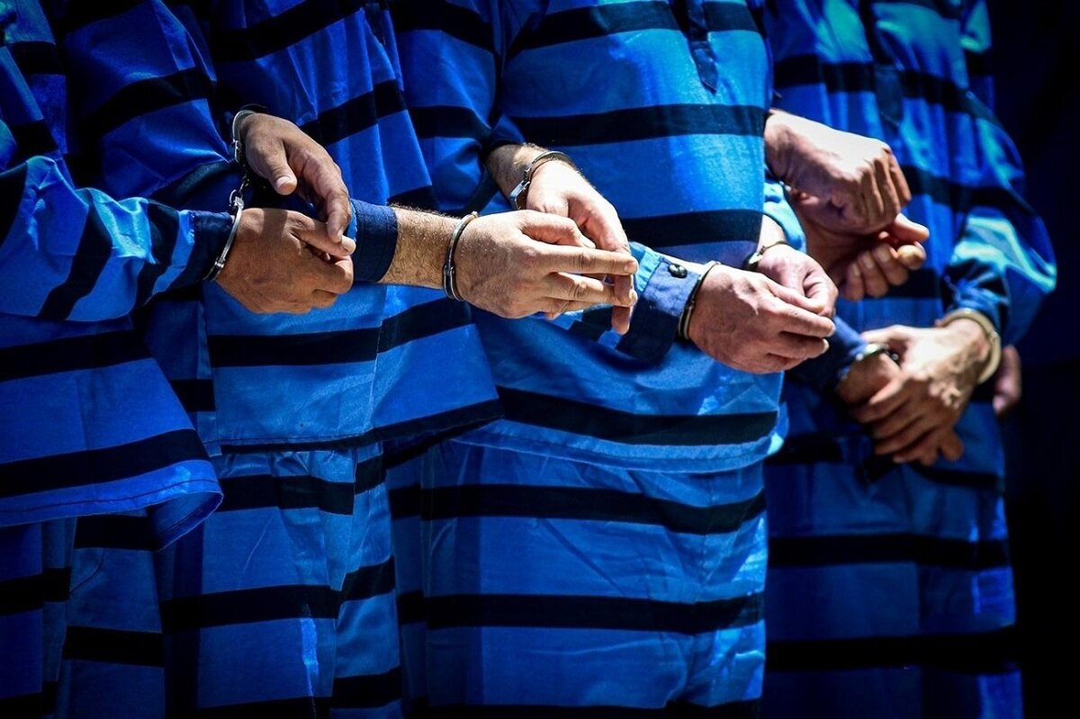 ببینید | دستگیری ۲۰ عضو باند رشوهخواری در یکی از مجتمعهای قضایی تهران ببینید | دستگیری ۲۰ عضو باند رشوهخواری در یکی از مجتمعهای قضایی تهران