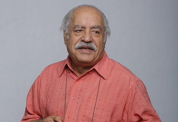 بهزاد فراهانی «یزدگرد شاه» را میخواند بهزاد فراهانی «یزدگرد شاه» را میخواند