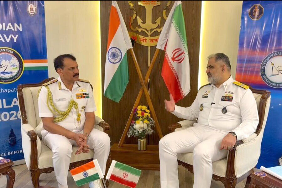 دیدار مهم فرمانده نیروی دریایی ارتش با همتای هندی/ محور گفت و گوهای دفاعی و امنیتی چه بود؟