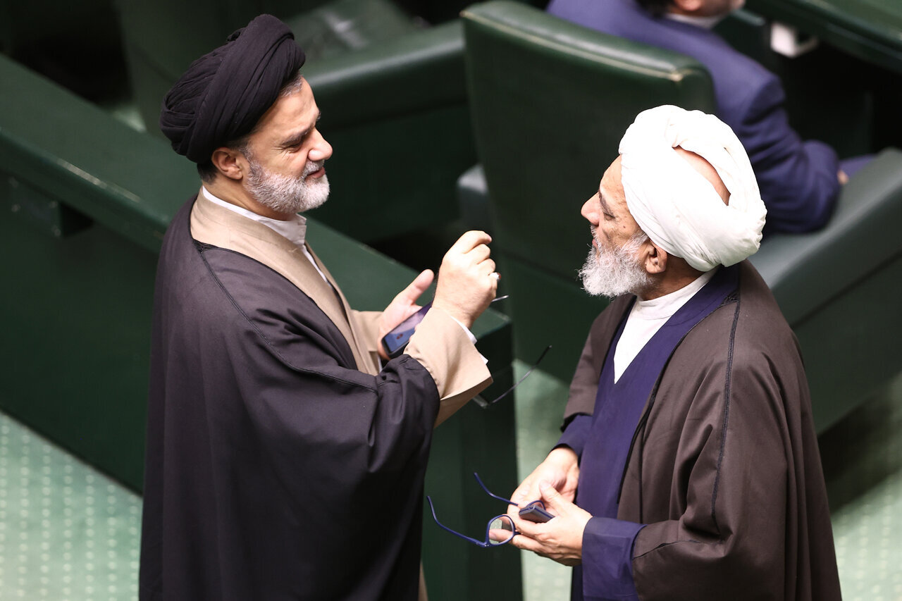 عملکرد دو لابیمن مجلس زیر ذرهبین؛ از وجه اشتراک علی نیکزاد و احمدی نژاد تا مورد عجیب آقاتهرانی عملکرد دو لابیمن مجلس زیر ذرهبین؛ از وجه اشتراک علی نیکزاد و احمدی نژاد تا مورد عجیب آقاتهرانی