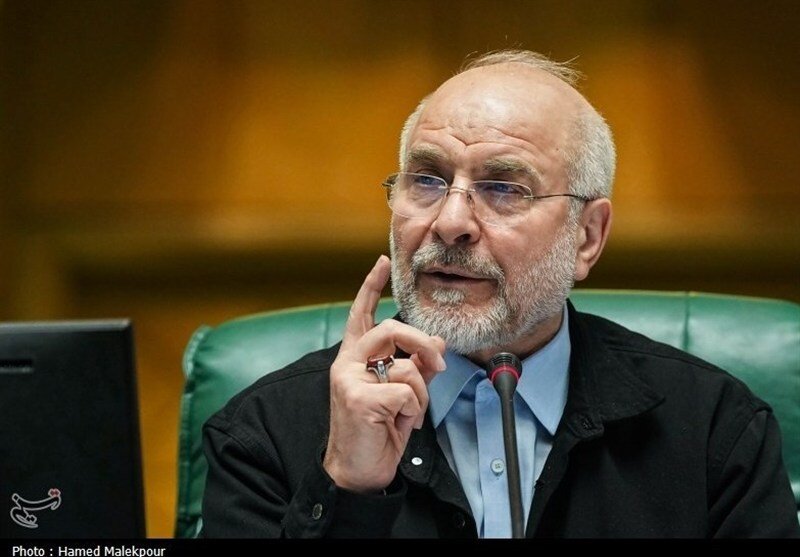 قالیباف: عبور از تنگه بدون هزینه فقط برای ۶۰ روز است / ایران تحت هیچ شرایطی از حقوق خود در تنگه هرمز کوتاه نمیآید قالیباف: عبور از تنگه بدون هزینه فقط برای ۶۰ روز است / ایران تحت هیچ شرایطی از حقوق خود در تنگه هرمز کوتاه نمیآید