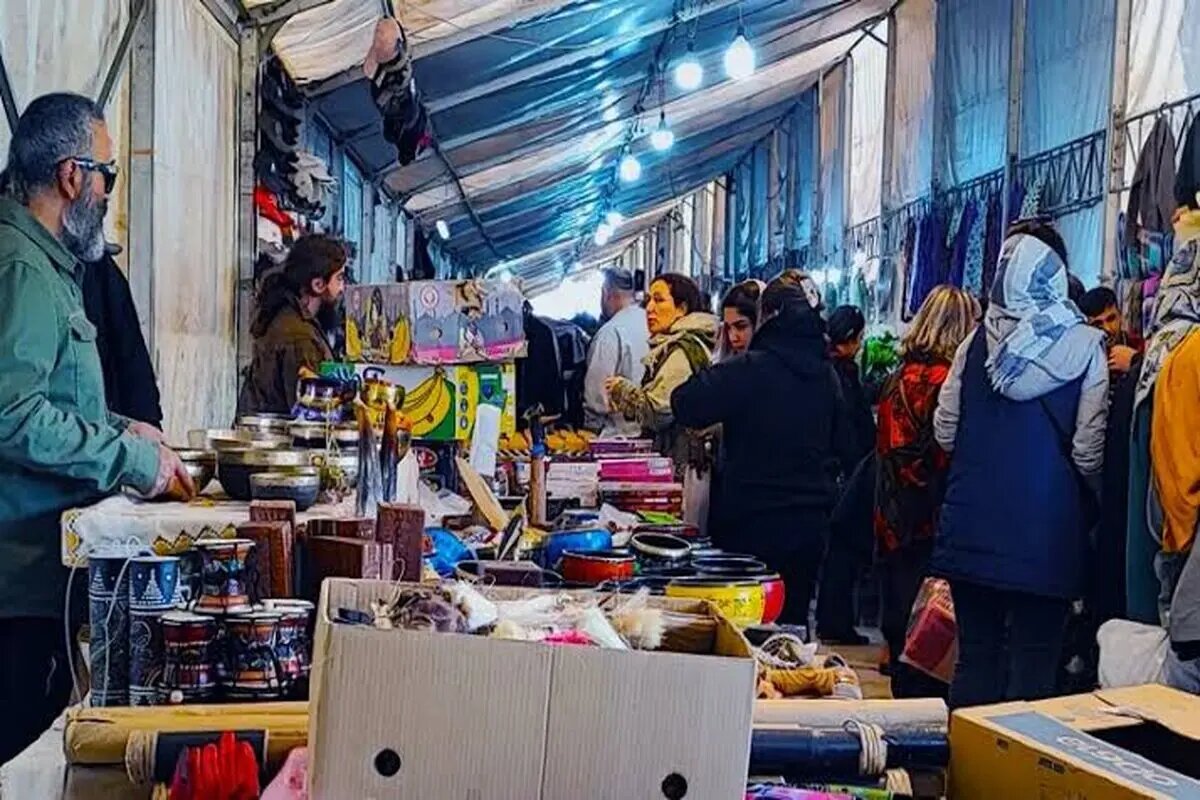 چرا بعضی از غرفههای بازار پروانه توقیف شدند؟/ ادعای مدیر روابط عمومی مجموعه عباسآباد: موضوع بیحجابی است؛ غرفهداران هم از این موضوع ناراضی هستند چرا بعضی از غرفههای بازار پروانه توقیف شدند؟/ ادعای مدیر روابط عمومی مجموعه عباسآباد: موضوع بیحجابی است؛ غرفهداران هم از این موضوع ناراضی هستند