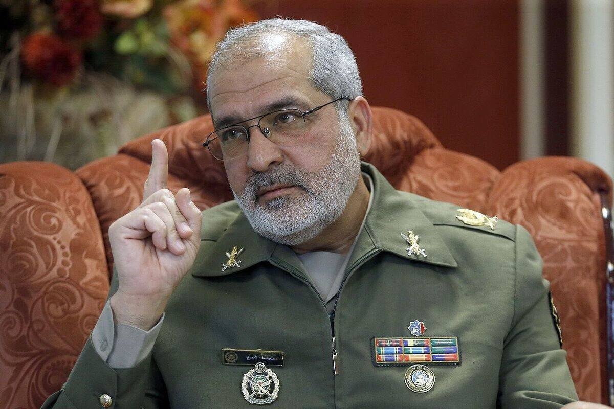 معاون اجرایی ارتش: بیش از ۷۵ درصد توان موشکی و پهپادی ایران دستنخورده است/ تغییر اهداف سیاسی آمریکا نشانه شکست راهبردی است معاون اجرایی ارتش: بیش از ۷۵ درصد توان موشکی و پهپادی ایران دستنخورده است/ تغییر اهداف سیاسی آمریکا نشانه شکست راهبردی است