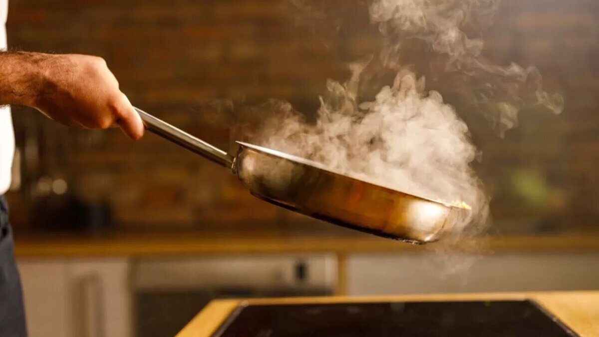 آموزش آشپزی چیست و چگونه به یک مهارت ماندگار تبدیل میشود؟ آموزش آشپزی چیست و چگونه به یک مهارت ماندگار تبدیل میشود؟