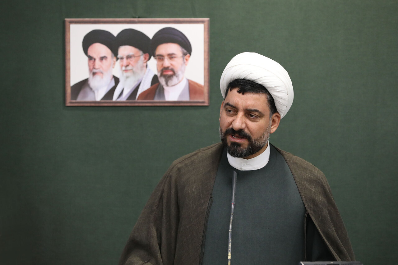 آزادی خواه: مدت زمان جلسه رهبری و قالیباف طولانی بوده است/ اقدامات یک جریان سیاسی مشخص خلاف منویات رهبر انقلاب است اما به اسم رهبر عزیز فاکتور می‌شود