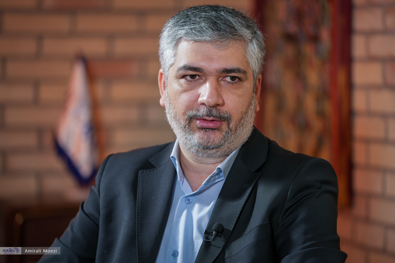 اولویتهای سرمایهگذاری عوض شد/ کریمی: برای دولت وجود کالا از قیمت مهمتر است + ویدئو اولویتهای سرمایهگذاری عوض شد/ کریمی: برای دولت وجود کالا از قیمت مهمتر است + ویدئو