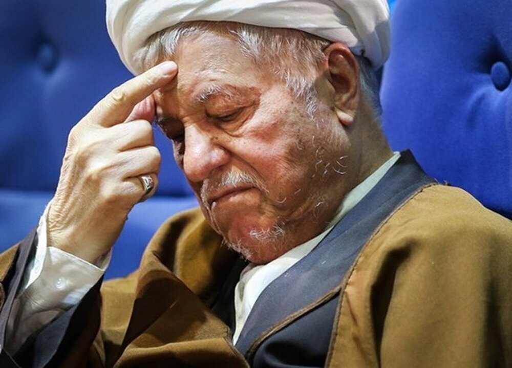 خاطرات هاشمی ۳۰ مهر ۱۳۸۲؛ روزنامه‌های کیهان و جمهوری اسلامی با توافق ایران با اروپایی‌ها مخالفت کرده‌اند